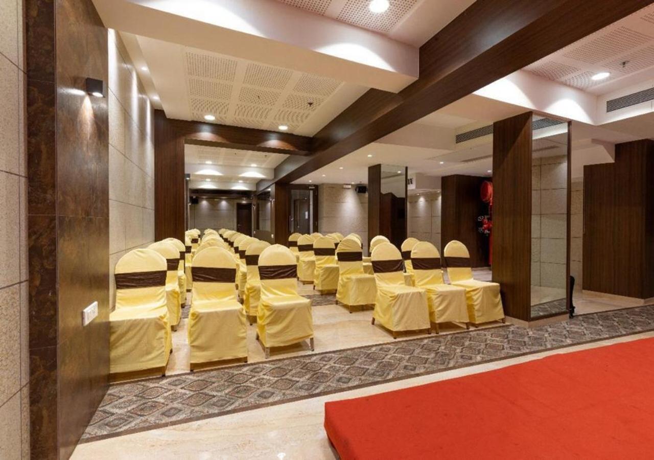 Hotel Laxvas Thane Zewnętrze zdjęcie